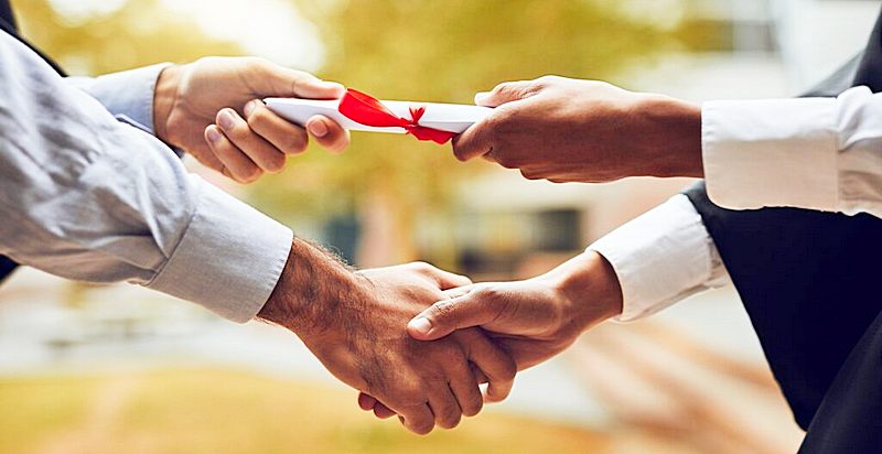 Comprar un diploma técnico